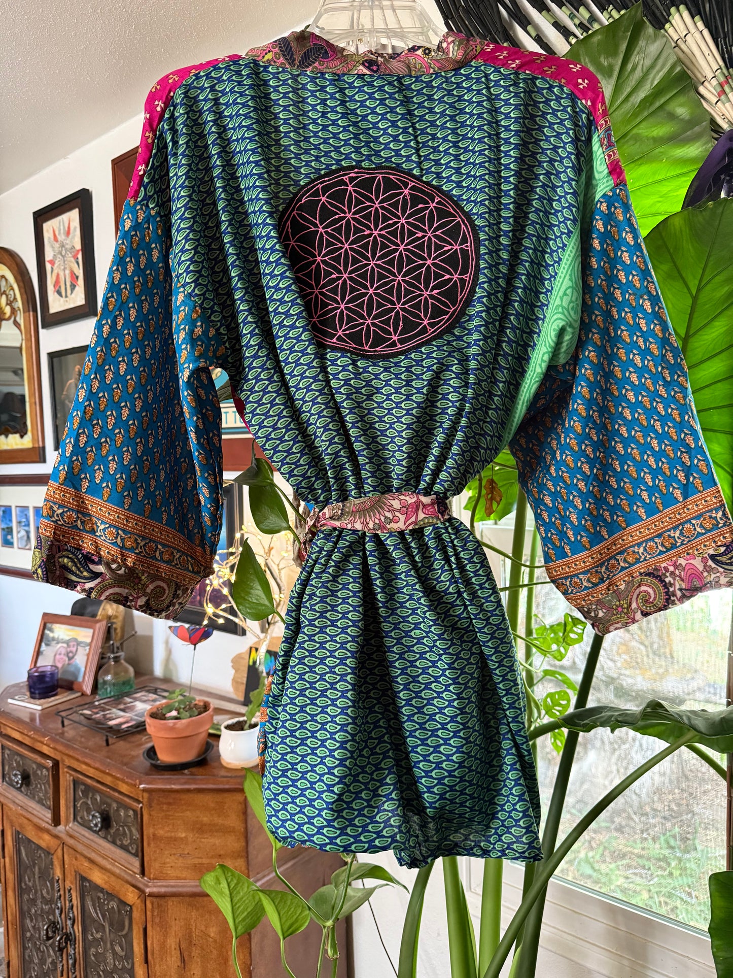 Flower of Life Shorty Kimono