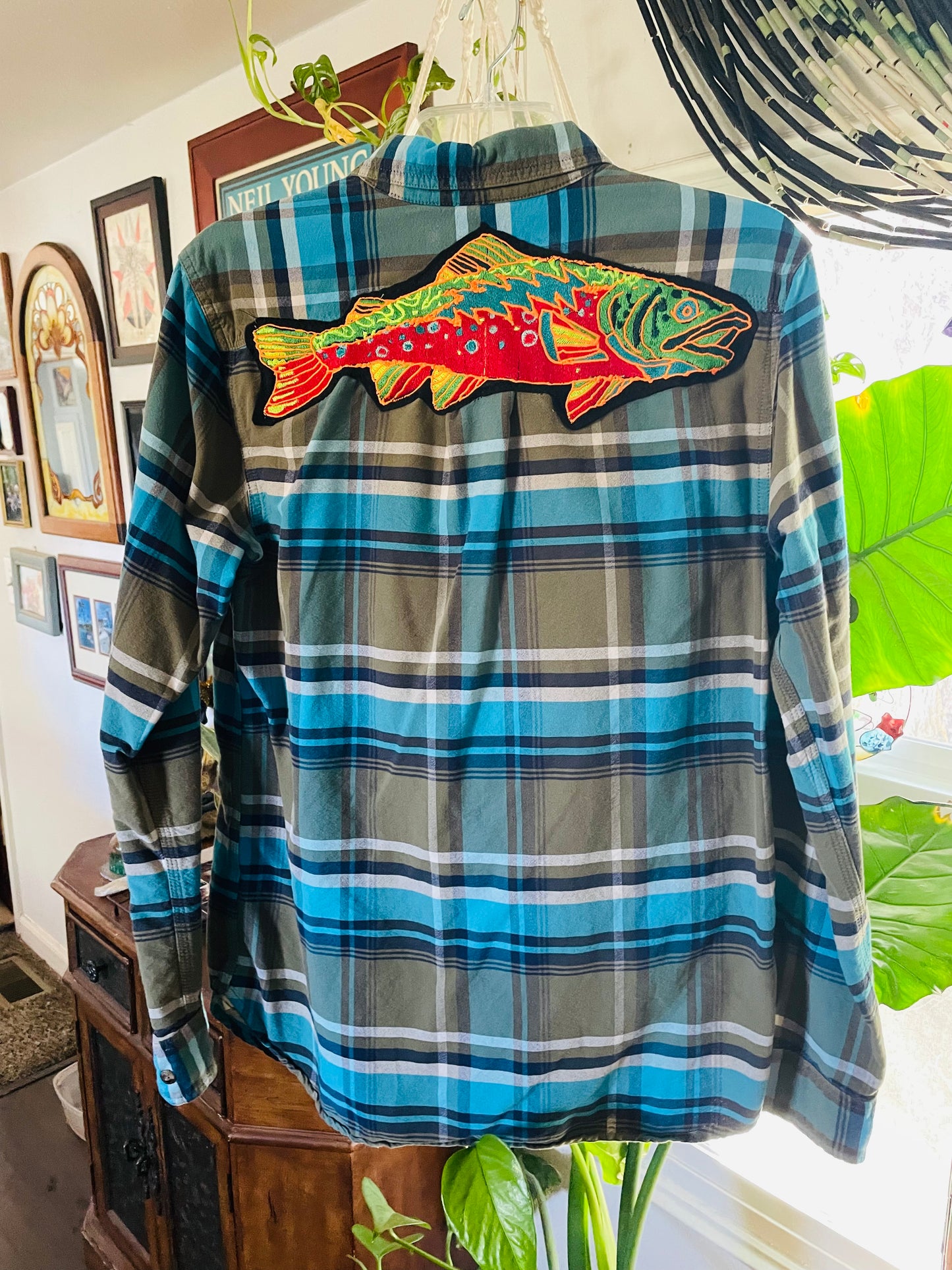 Men’s Medium Grateful Trout Flannel