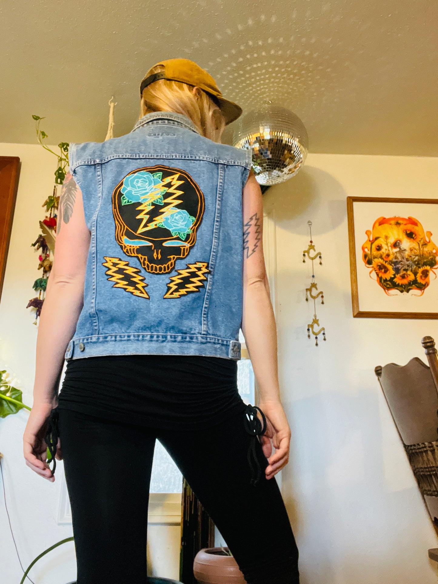 Rose and Bolts Denim Vest Women’s Large
