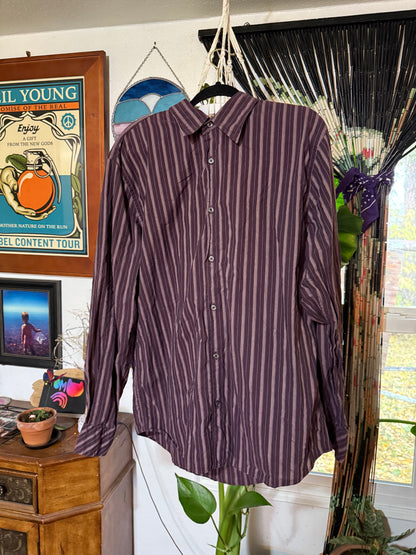 Men’s XL Embroidered Mikey Button Up Shirt