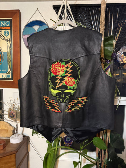 Men’s XXL Leather Rose and Bolts Vest
