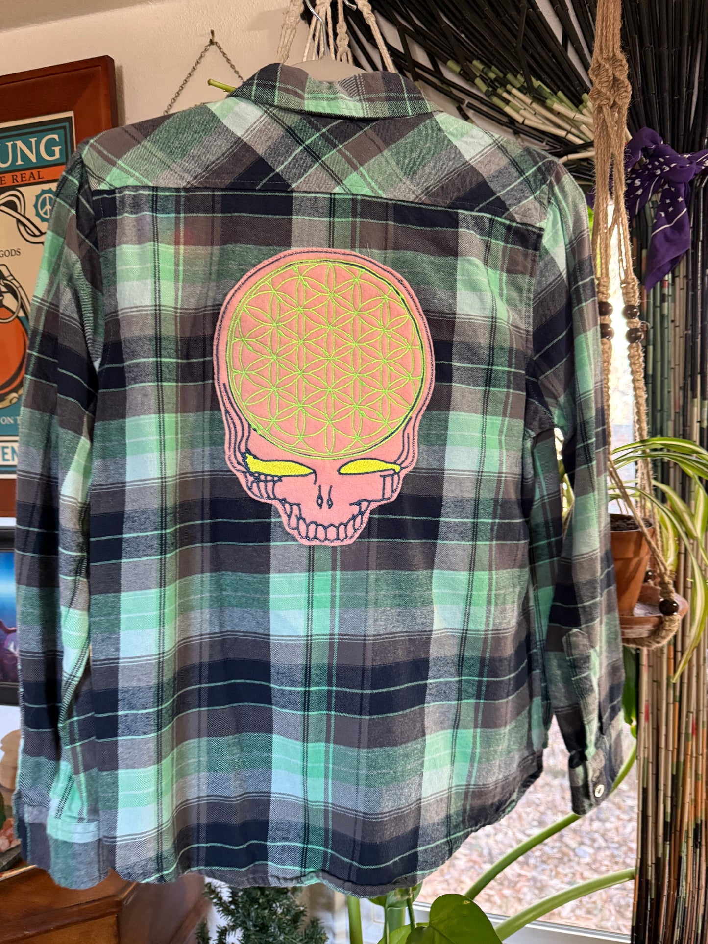 Flower of Life Stealie Flannel Women’s XS/S