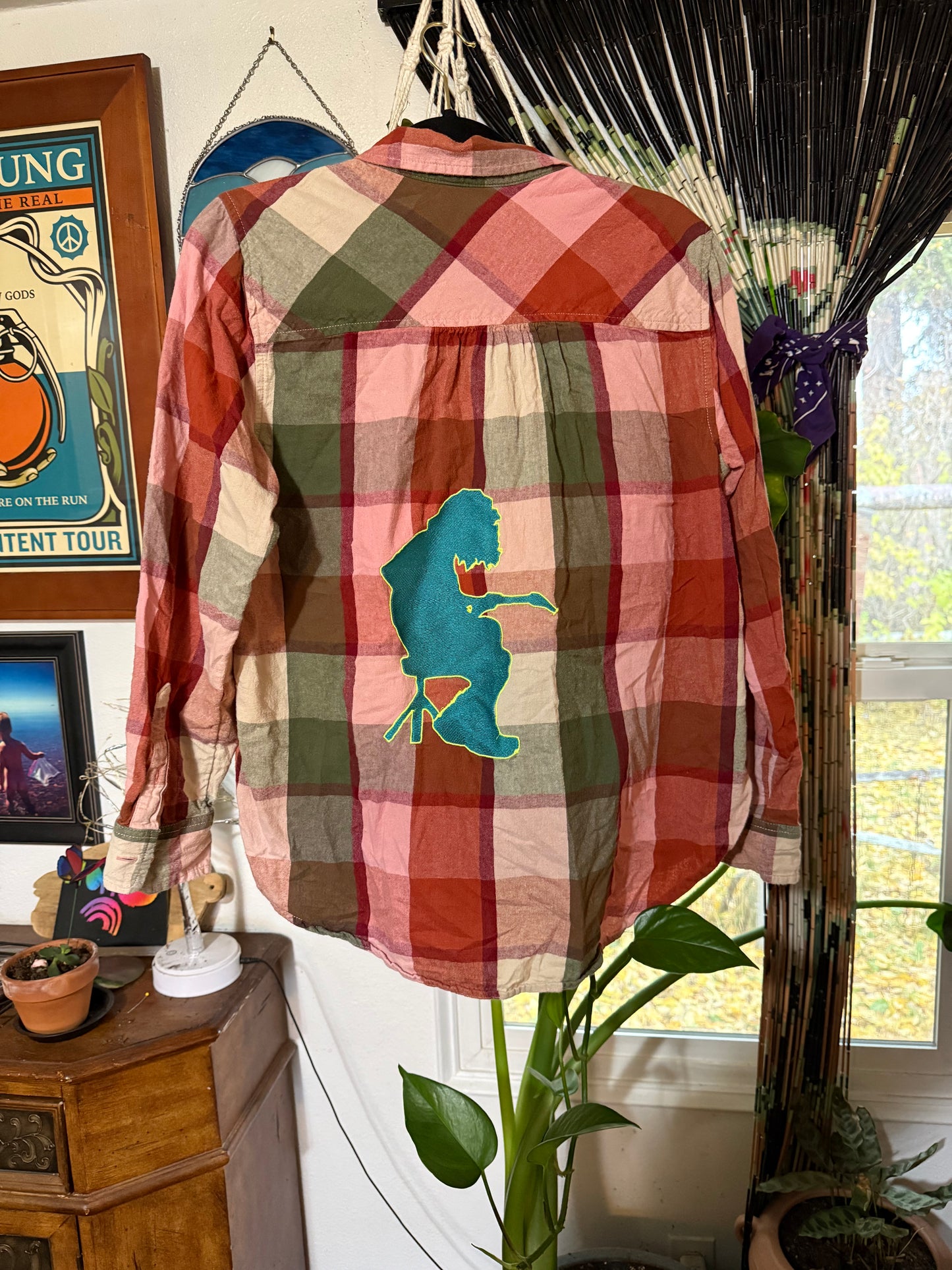 Women’s Medium Mikey Flannel