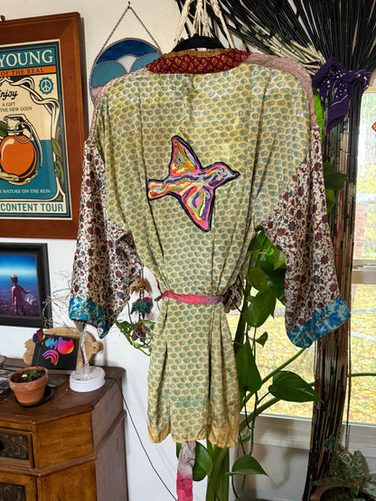 Short Panic Sparrow Kimono