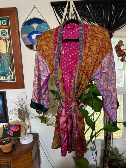 Short Panic Sparrow Kimono