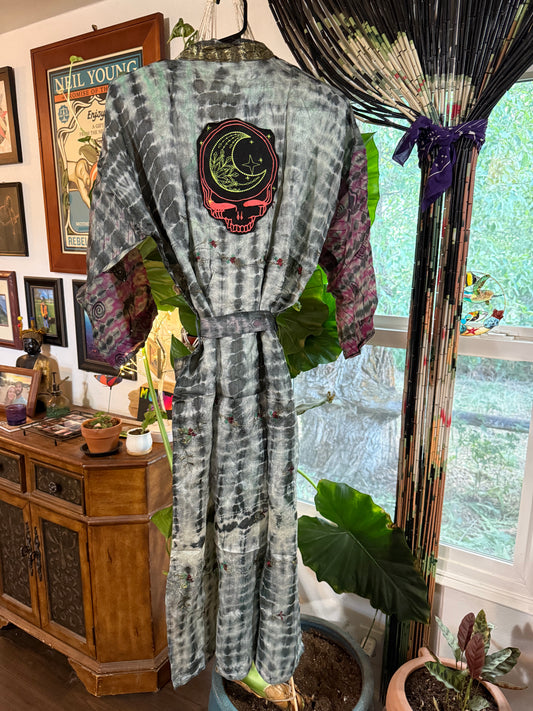 Long Stealie Kimono