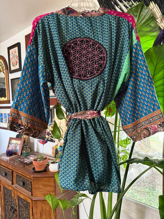 Flower of Life Shorty Kimono