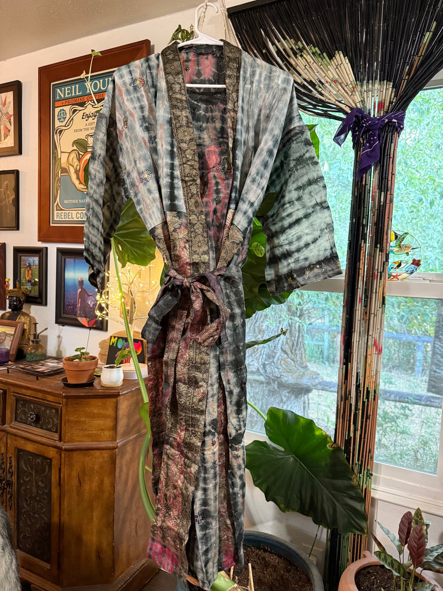 Long Stealie Kimono