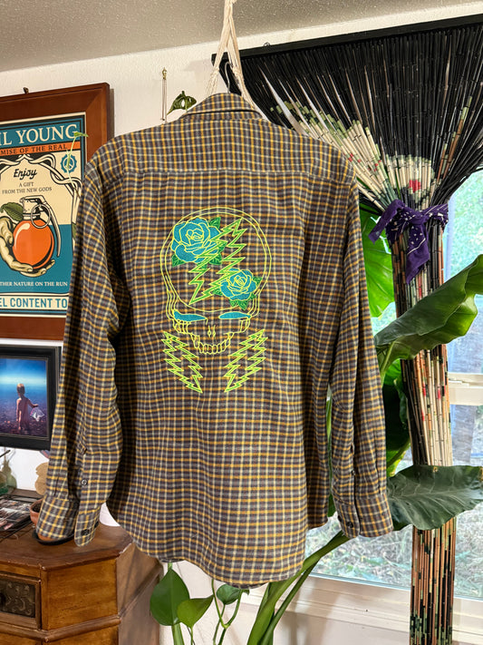 Rose and Bolts Embroidered Flannel Men’s Large